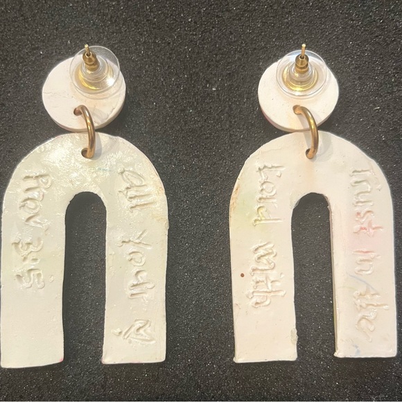 Hidden Truth Earrings - Picture 3 of 5